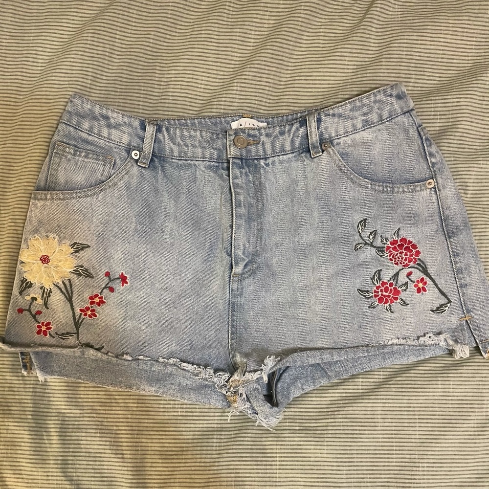 High waisted floral shorts